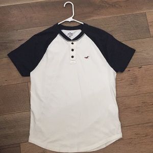 Hollister T-Shirt